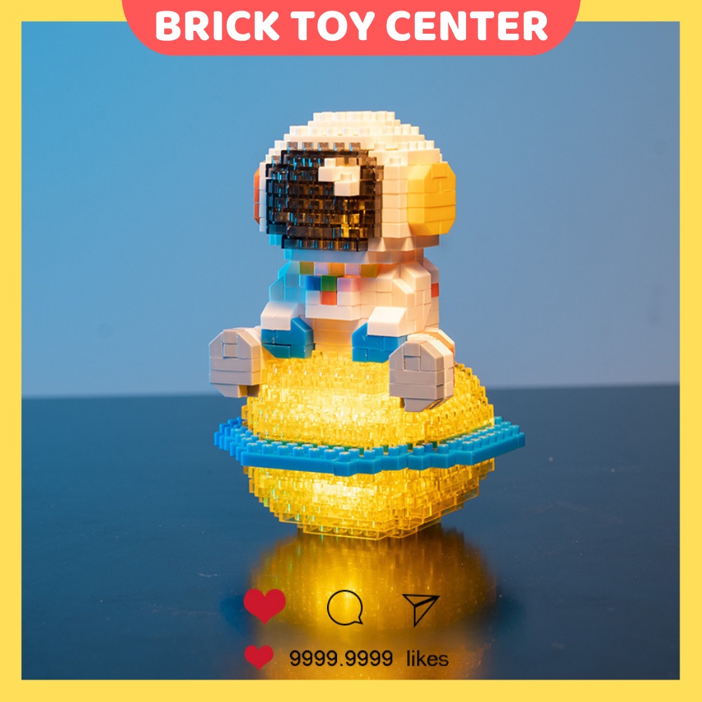 Đồ chơi lắp ghép mô hình phi hành gia có đèn led sẵn pin phát sáng 3 chế độ chất liệu nhựa ABS an toàn