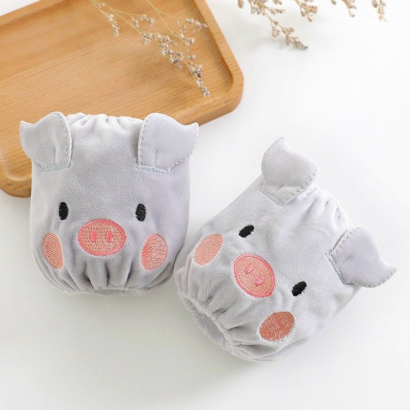 Sản phẩm: Bao tay giữ ấm và chống bẩn áo.