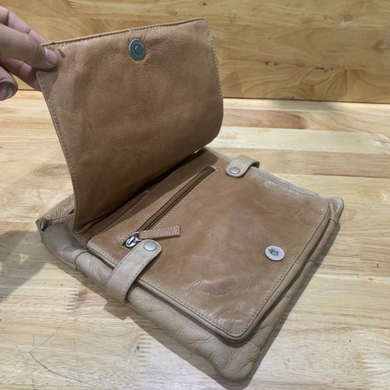 Túi đeo chéo nam nữ da mộc secondhand  18201122