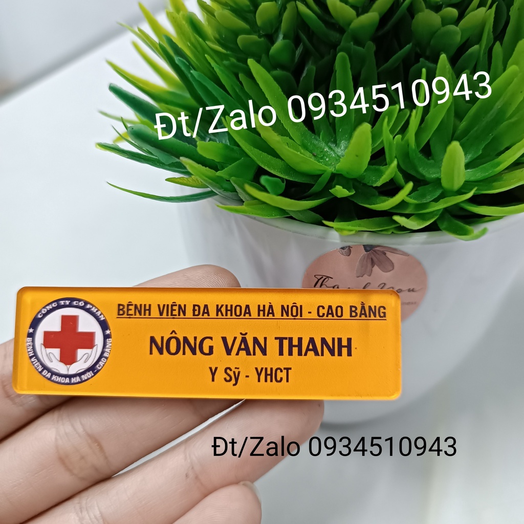 THẺ TÊN NHÂN VIÊN CÀI ÁO - THIẾT KẾ THEO YÊU CẦU - CHẤT LIỆU MICA