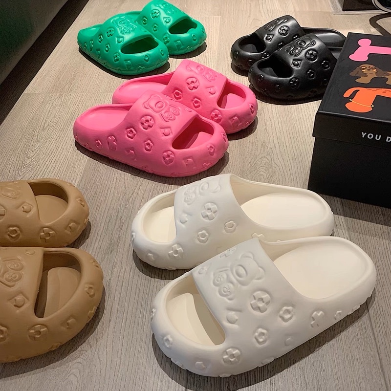 Dép bánh mì Béo in nổi hình Gấu Teddy cao 4cm nữ quai ngang chất cao su mềm chống trơn trượt