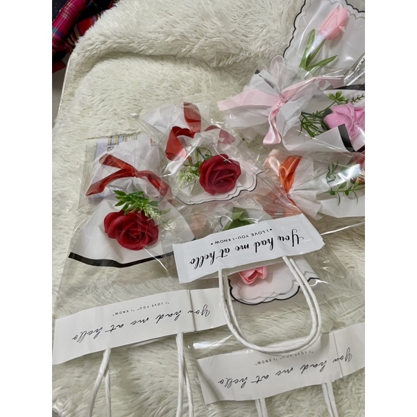 Bó hoa sáp 1 bông kèm túi xách