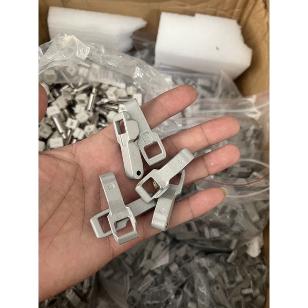 Móc chốt cửa máy giặt LG