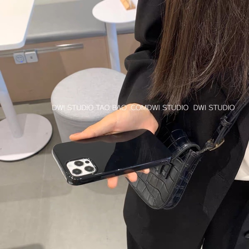 Ốp lưng ip chất bóng màu đen trơn chống bẩn dành cho ip