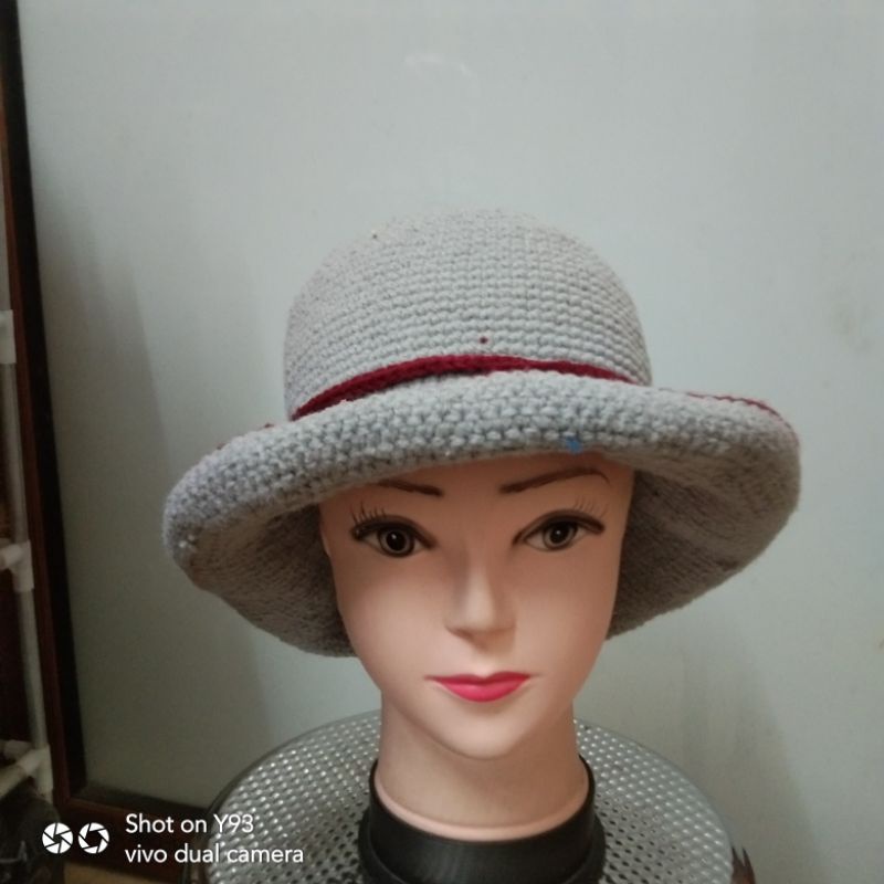 Mũ len vành rộng