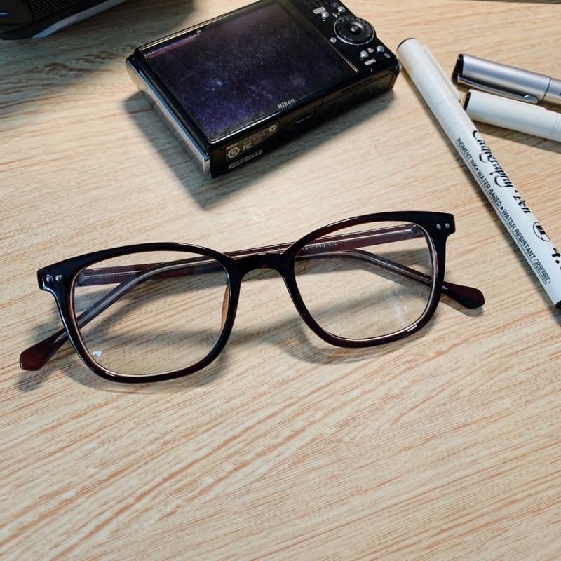 Pass gọng kính ánh đỏ dâu new unisex