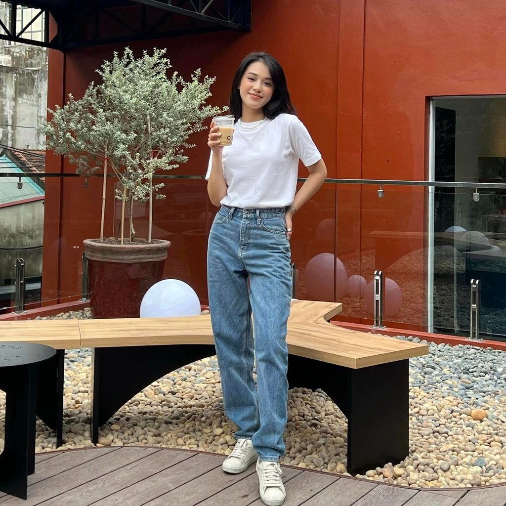 TheBlueTshirt - Quần Jeans Lưng Cao Nữ Màu Nhạt - The Original Mom Jeans - Vintage Wash