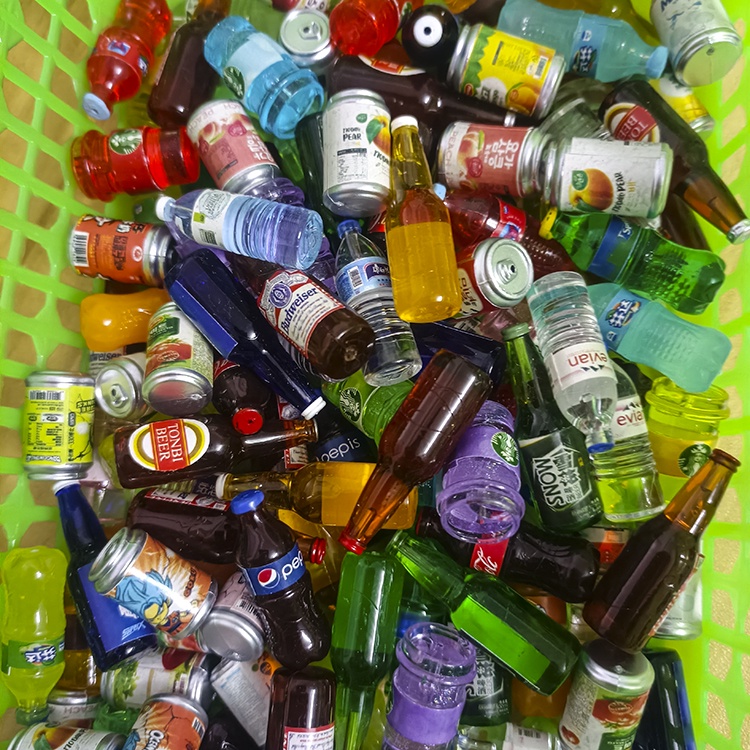 Mô Hình Bình Nước mini Bằng Nhựa Dùng Trang Trí Nhà Búp Bê