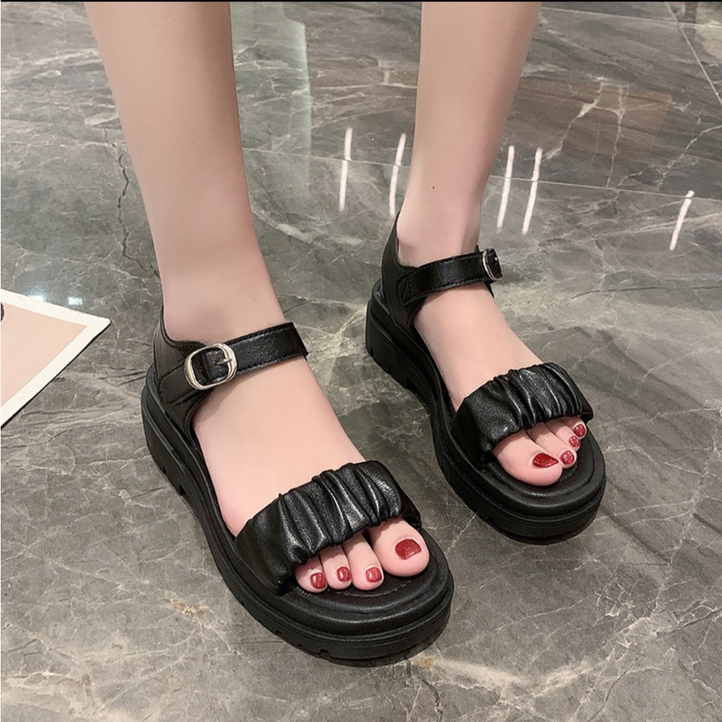 SANDAN BÁNH MÌ QUAI NHÚN 5p 2 MÀU TRẮNG ĐEN