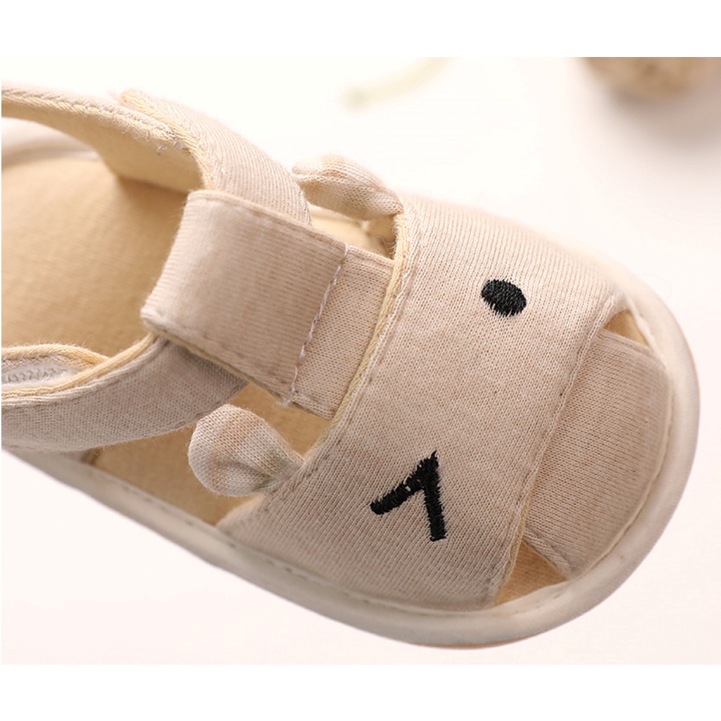 Dép tập đi đế mềm, dép sandal chống trơn trượt cho bé trai bé gái từ 6-18 tháng tuổi siêu dễ thương GBW008