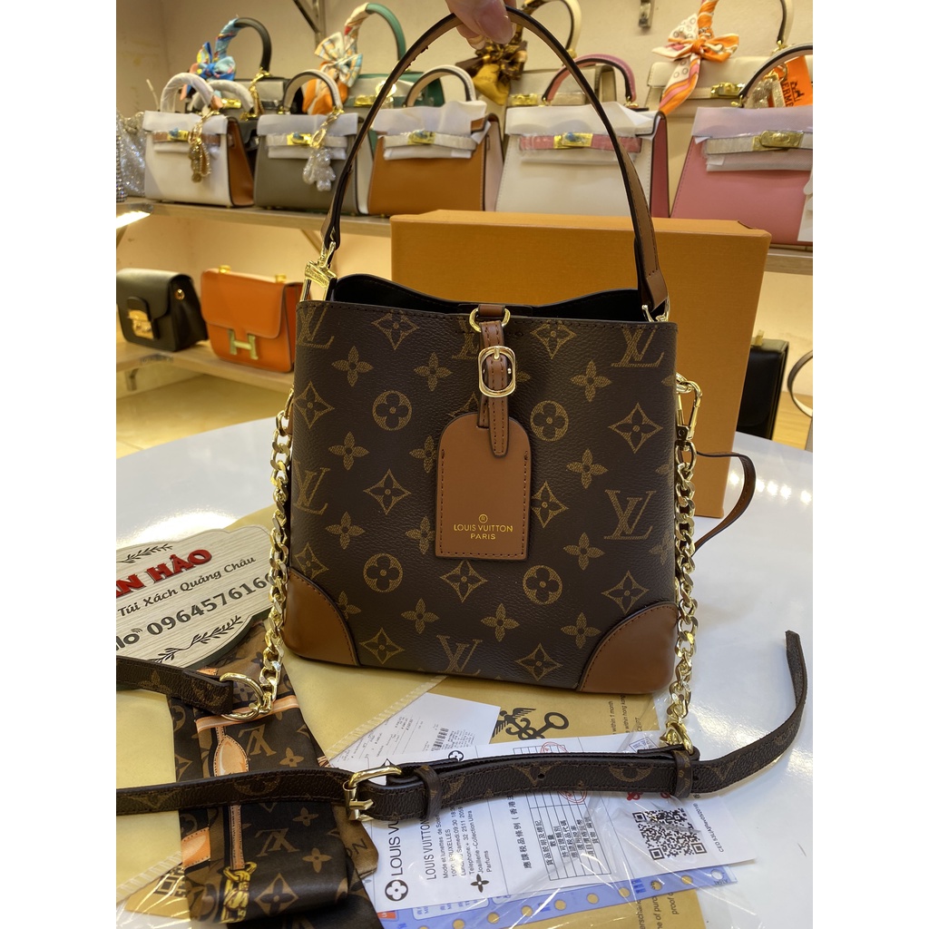 Túi Chữ V Dáng Rút Size 23Cm Hàng Cao Cấp Fullbocx Nguyên Siu Cực Xinh Sang Chảnh Tặng Kèm Khăn