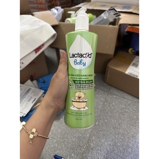 Sữa tắm gội toàn thân  Lactacyd 500 milky cho bé