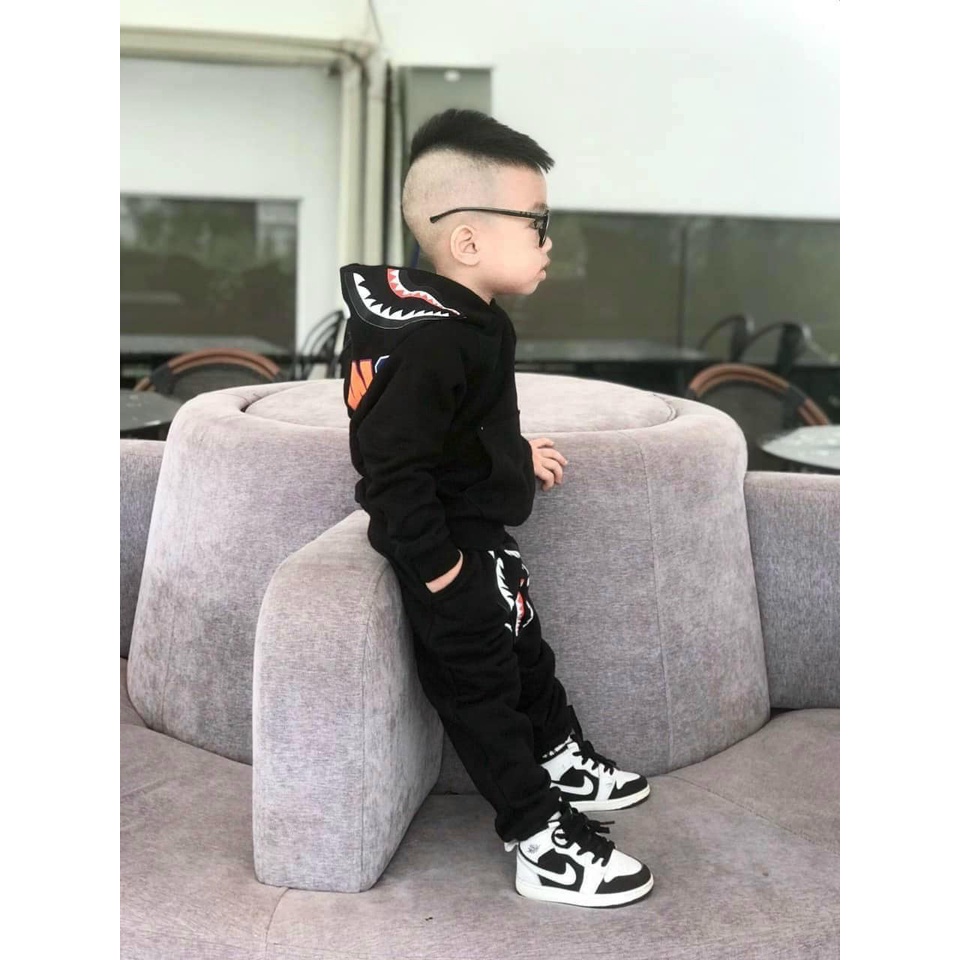Bộ nỉ hoodie đen Bape có mũ cho bé trai 15-30kg