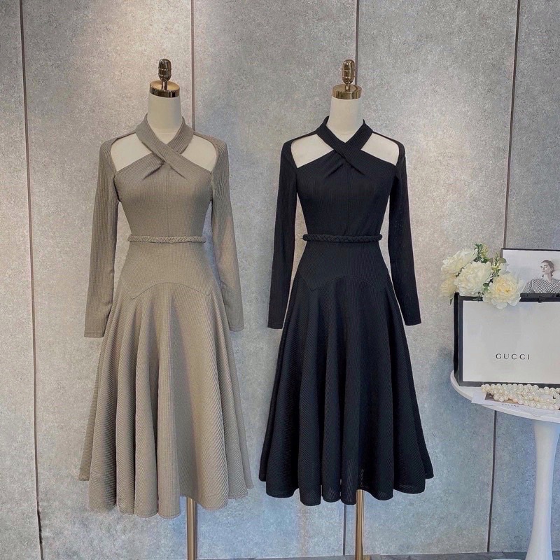 VÁY/ĐẦM CỔ VẮT CHÉO CUTOUT HỞ VAI EO DÂY TẾT ĐAN ÔM DÁNG XOÈ DÀI CHẤT LEN TĂM HOT (kèm ảnh thật)