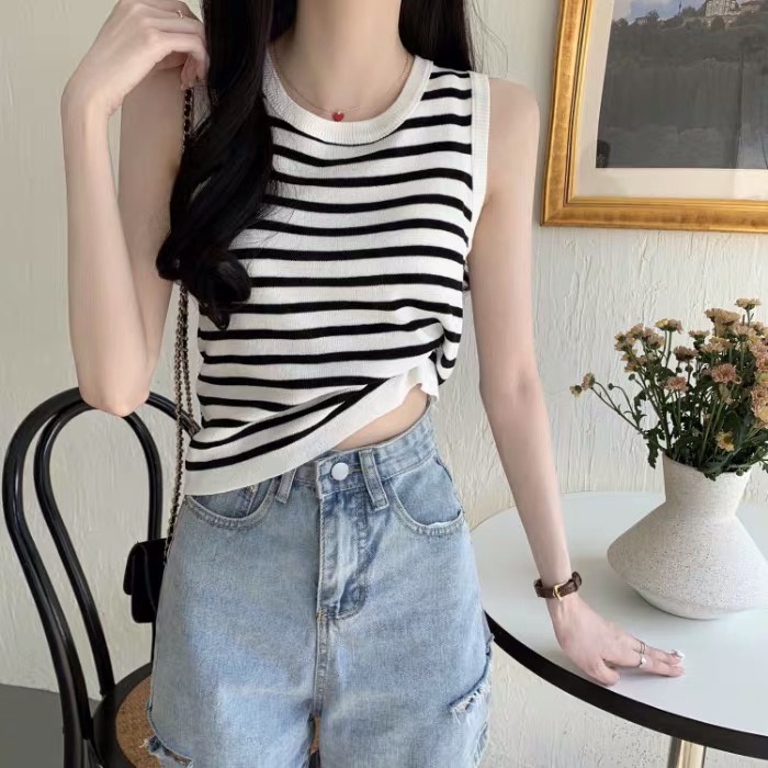Áo ba lỗ sọc ngang DA582