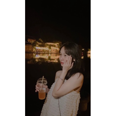 Thanh lí đầm 2s kem whitelazz