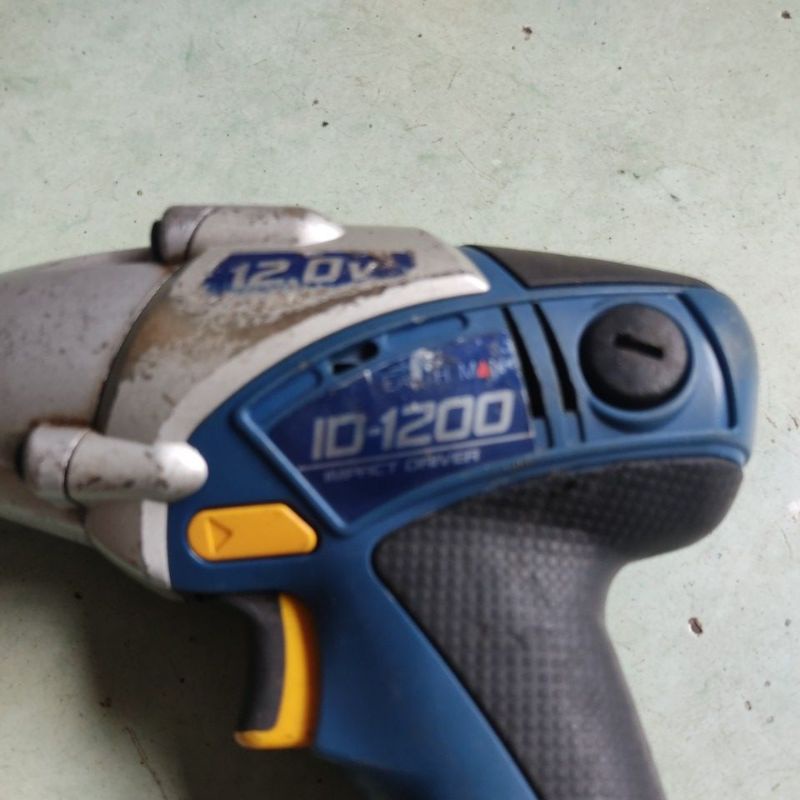 Máy bắn vít ID-1200 thân máy võ pin