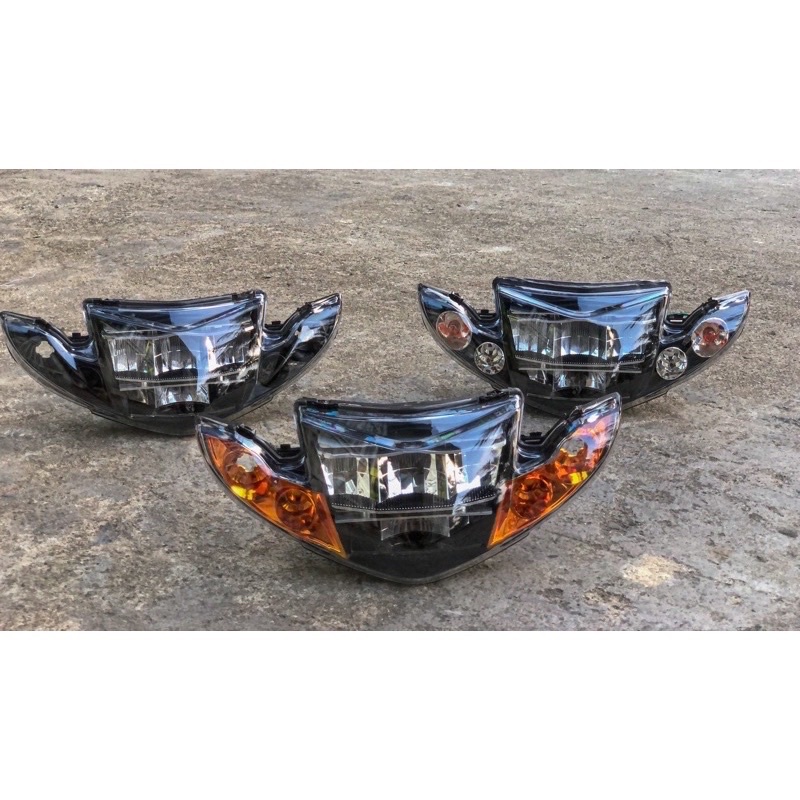 Pha đèn trước sihello 2 Tầng gắn xe sirius 50-100-110 có đờ mi sẵng tặng dây đèn xi nhanh giá rẽ cho sinh viên😍