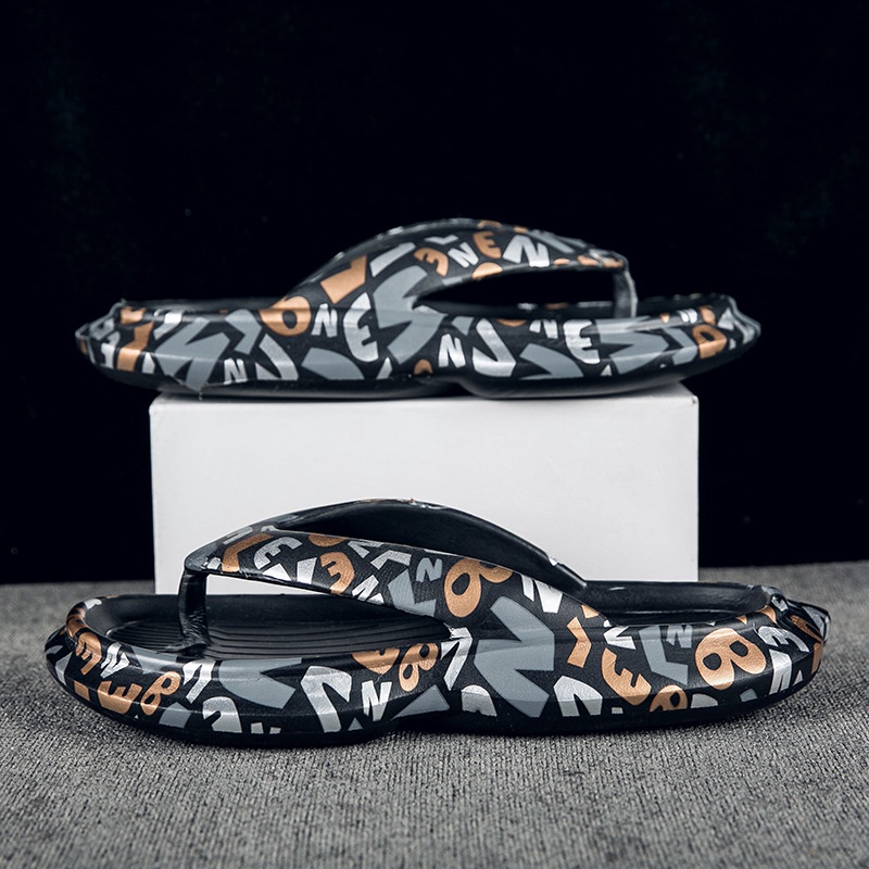 Dép Sandal Đế Dày Chống Trượt Và Mài Mòn Mẫu Mới 2022 Dành Cho Cặp Đôi Trên Bãi Biển