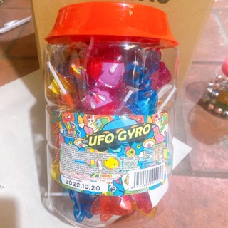 lọn50 que kẹo mút kèm đồ chơi siêu đẹp