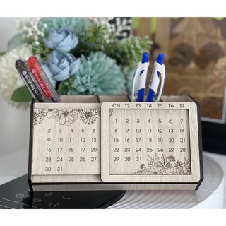 Cắm bút kèm lịch vạn niên
