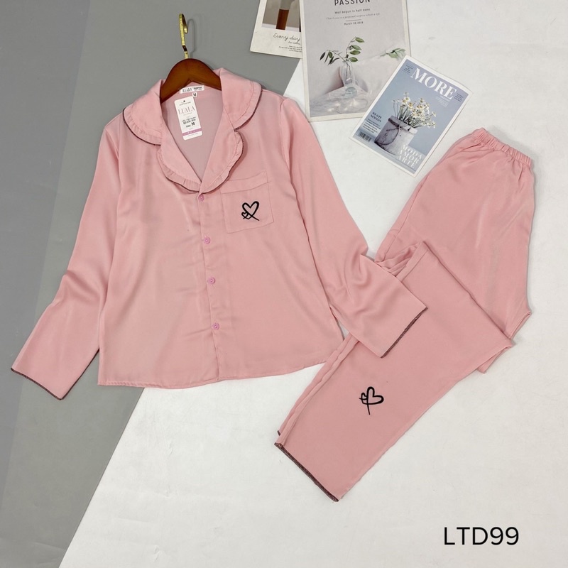 Bộ Dài Tay Lụa Tằm Thái In Hình Tim Siêu Xinh