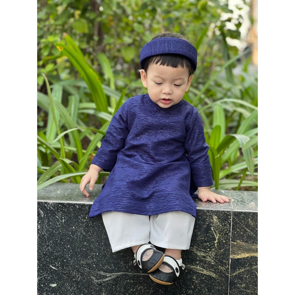 Set Áo Dài Bé Trai Uy Vũ Gấm Nhăn Cao Câp 3 Chi Tiết Áo Dài, Quần, Khăn Gõ