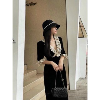 Váy nhung cổ ren Sol Studio