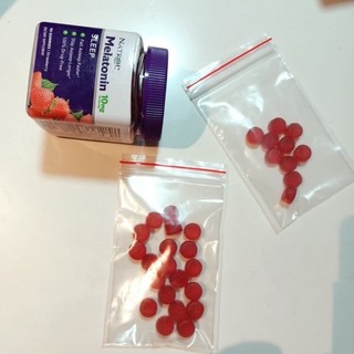 (bán lẻ)Kẹo dẻo hỗ trợ giấc ngủ ngon Natrol Melatonin 5-10mg Sleep Gummies (hương dâu) 90v - 140v - 180v