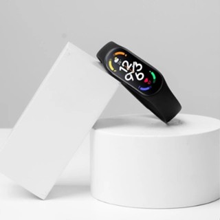 Vòng đeo tay thông minh Xiaomi Mi Band 7 Màu đen Chống nước 5 ATM 180 mAh