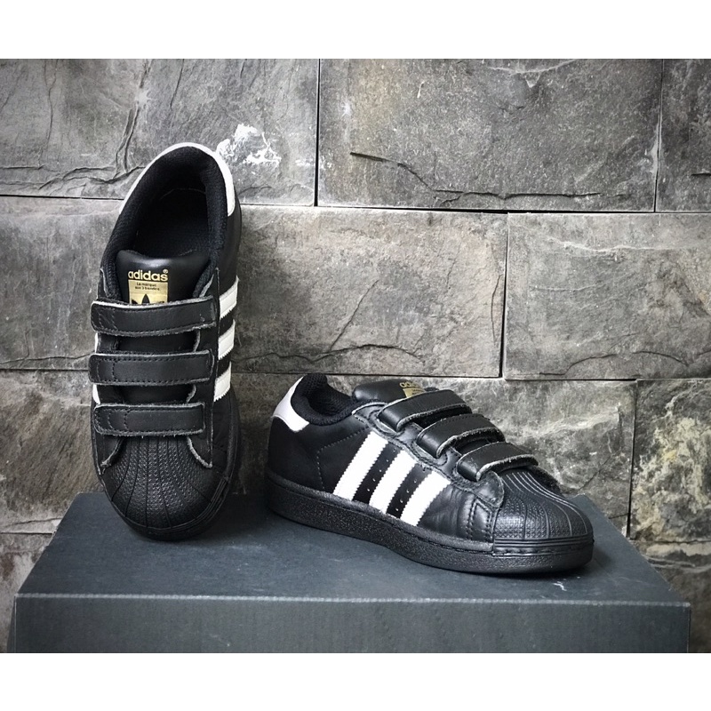 Giày Adidas superstar Đen cho bé -size 31