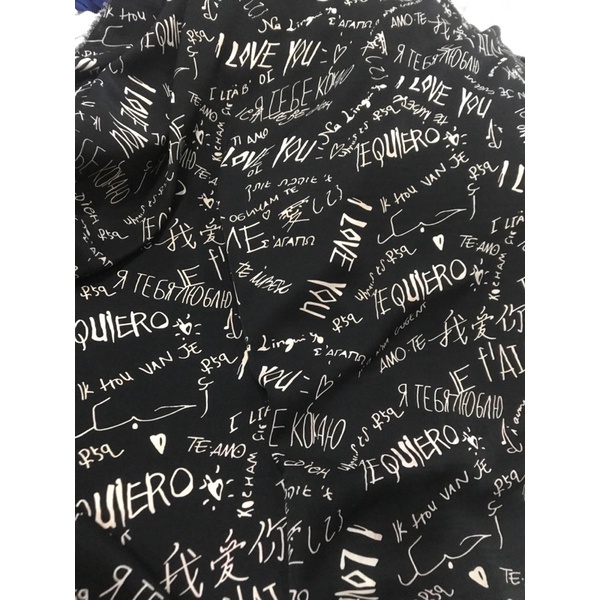 Vải lụa Hàn họa tiết chữ co dãn mềm rũ mịn mát may đầm kiểu ,váy dạ hội thời trang