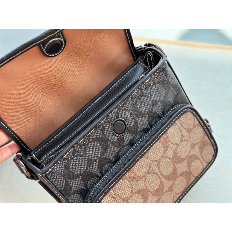 Túi đeo chéo Coach thời trang cao cấp 2023