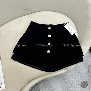 Chân váy nhung sang choảnh, dễ phối đồ