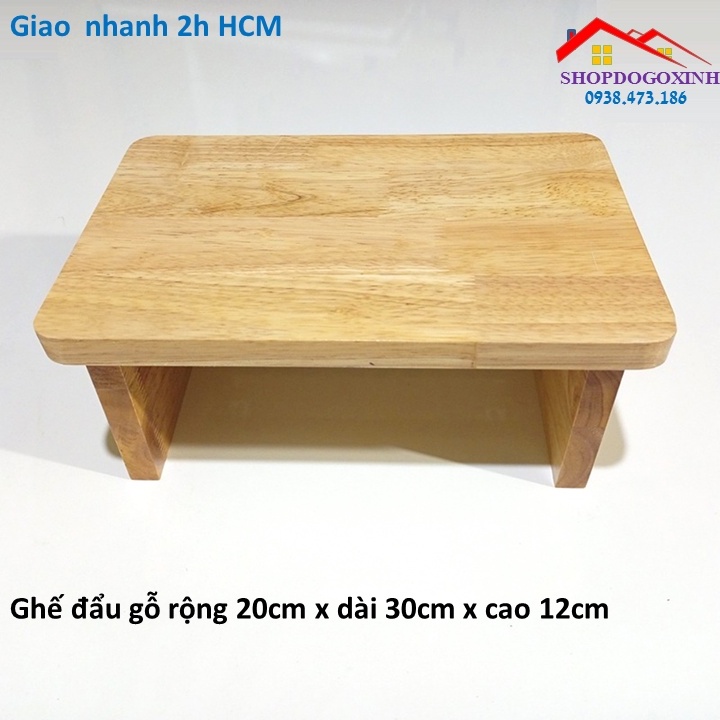 Ghế đẩu gỗ cao 12cm x rộng 20cm x dài 30cm, bằng gỗ cao su tự nhiên, bền đẹp chắc chắn, ngồi thoải mái, nhiều công dụng.