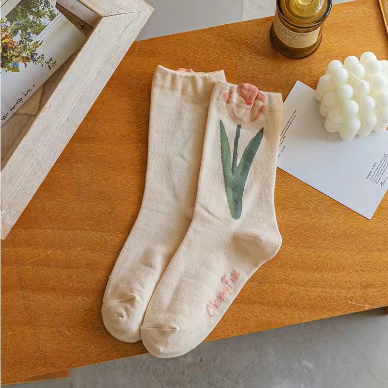 Đôi Vớ Cotton Họa Tiết Hoa Tulip Phong Cách Retro Dành Cho Nữ