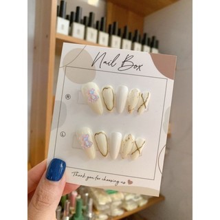 Nailbox thiết kế Huyền Trang Nail vẽ tráng gương vàng charm gấu
