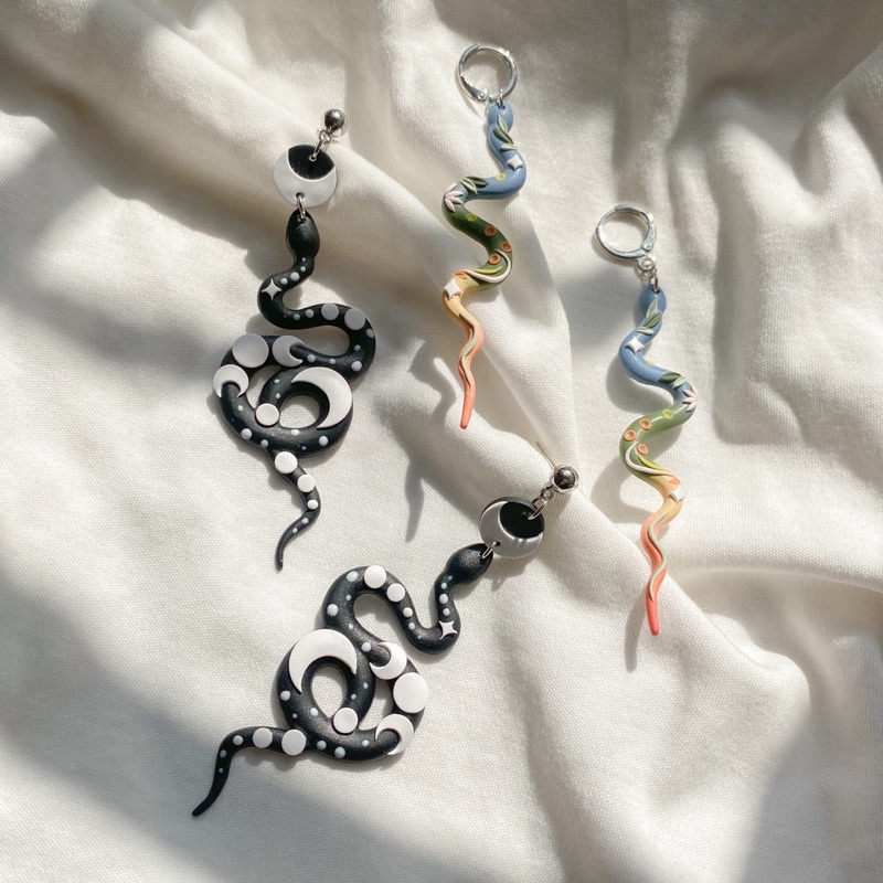 Khuyên tai đất sét nung Polymer Clay (Snake)