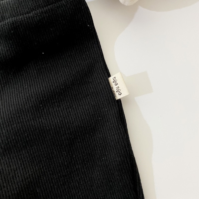 Quần yếm loe cho bé