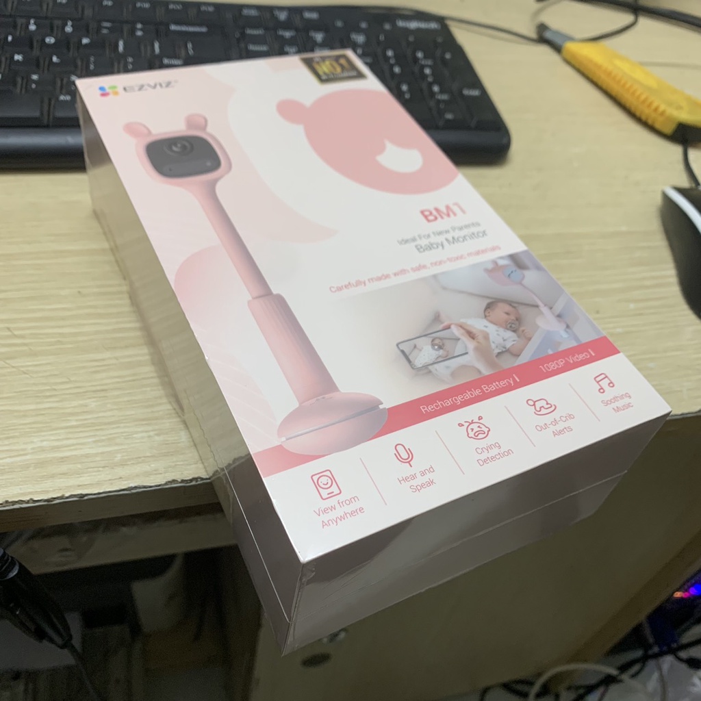 Camera không dây Wifi trông trẻ, camera dùng PIN Ezviz BM1 Đàm thoại/ Phát nhạc/ AI