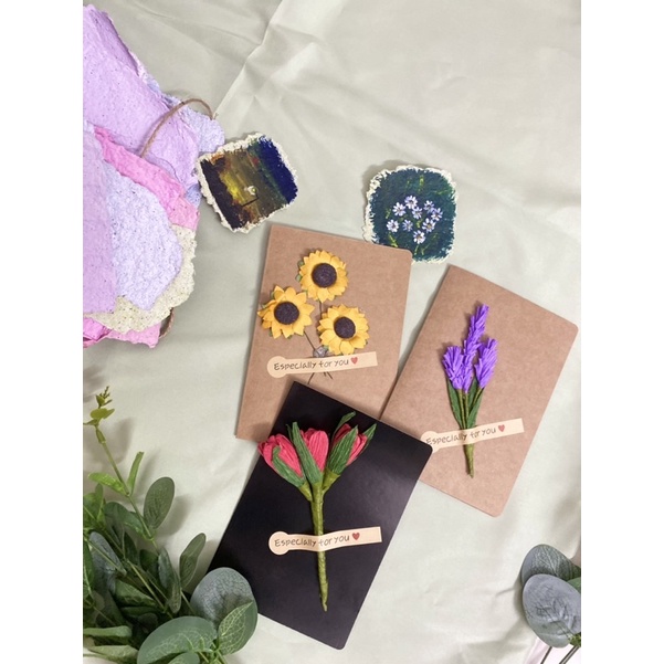 Thiệp giấy vintage trang trí hoa khô thủ công kt10*7.cm