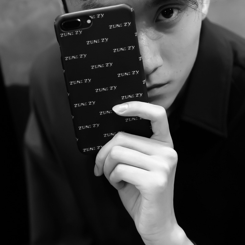 Ốp lưng Signature Case nhựa Zunezx