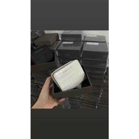 Ví gập CNK trám ngọc trai