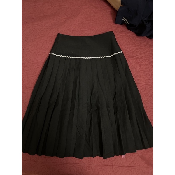 chân váy cchat size M giật tag