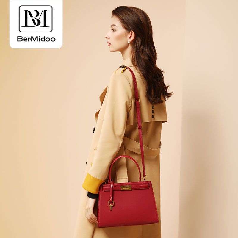 Túi Đeo Chéo Vai Màu Đỏ Phong Cách Thời Trang 2022 Dành Cho Nữ