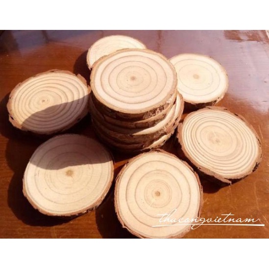 Khoanh gỗ chưa trang trí