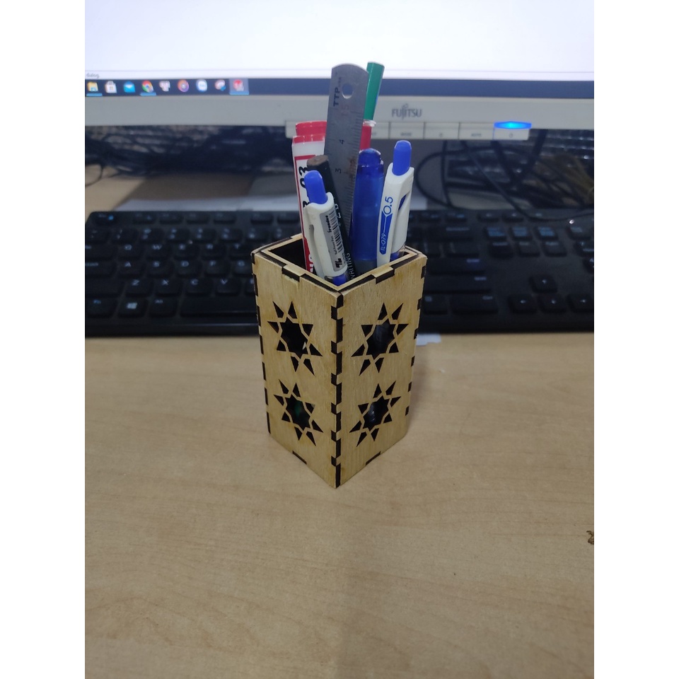 Hộp bút gỗ để bàn