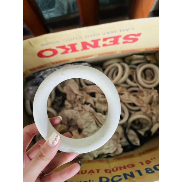 Cơm bo 2 vòng sứ siêu thuốc