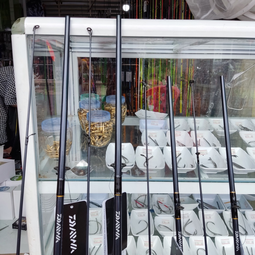 Cần câu lure DAIWA SWEEPFIRE