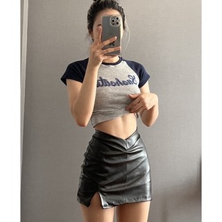Chân váy da xẻ tà cá tính